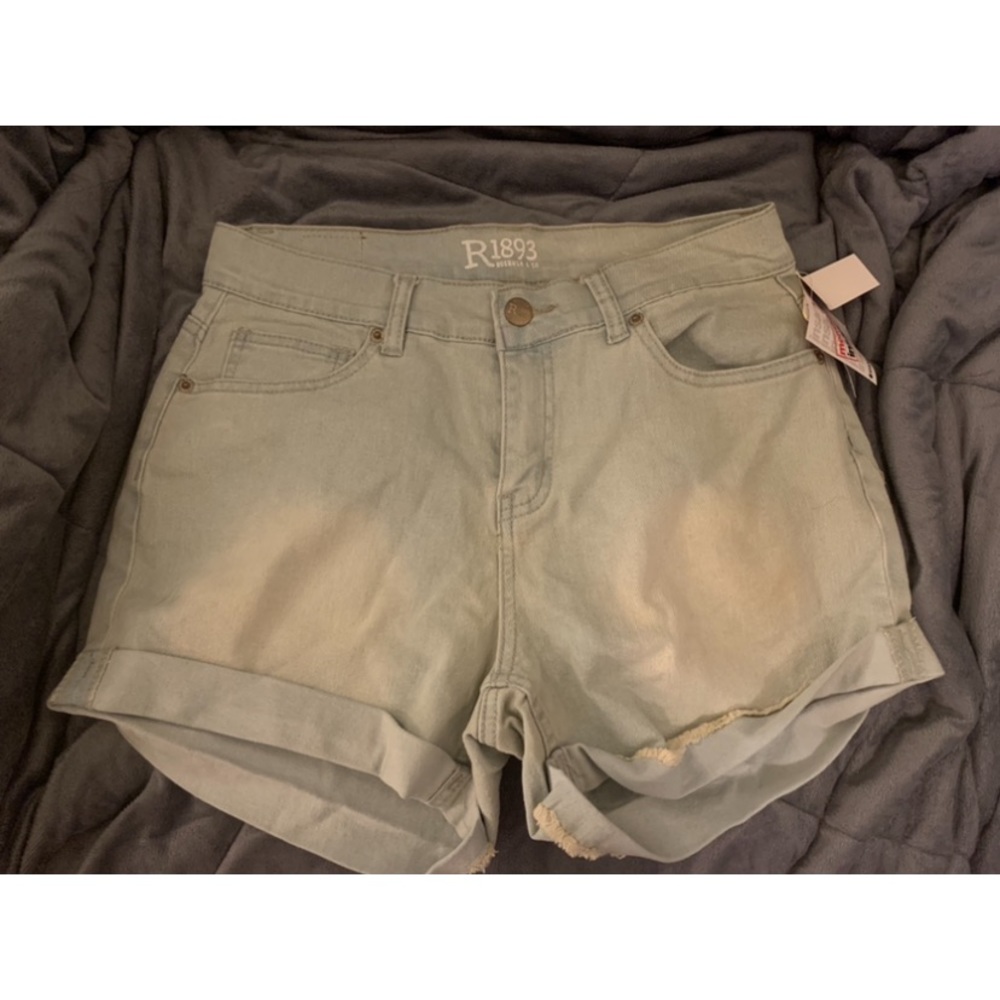 Size 8 denim shorts. NWT!